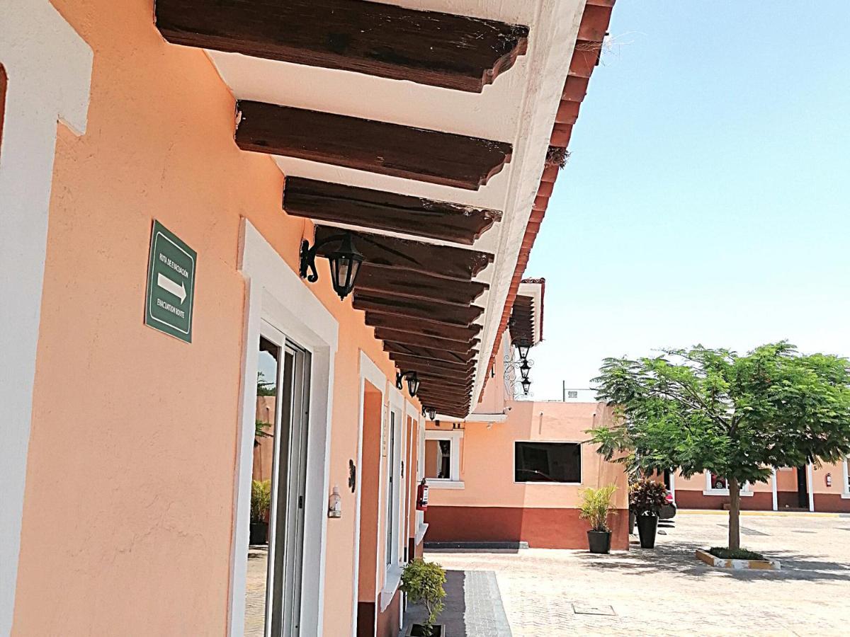 Hotel Aquiles Guadalajara Exterior photo